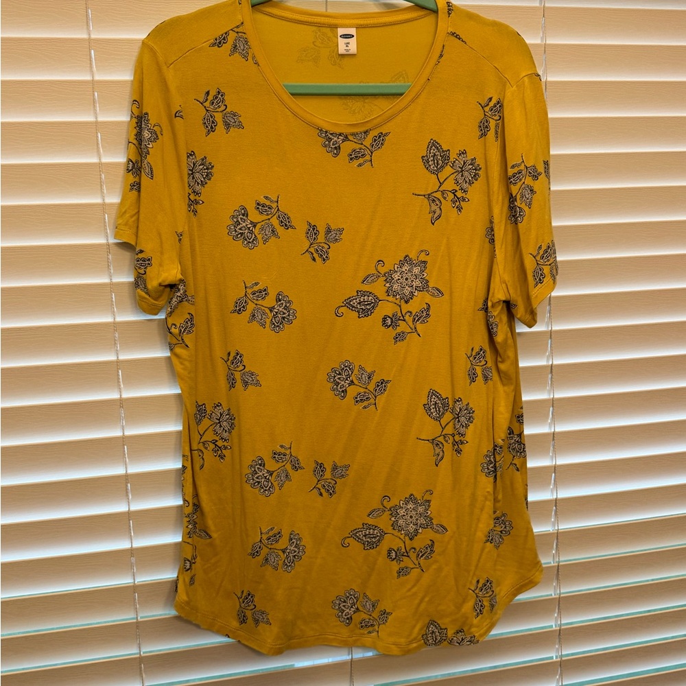 Old Navy Yellow Floral Short Sleeve Tee